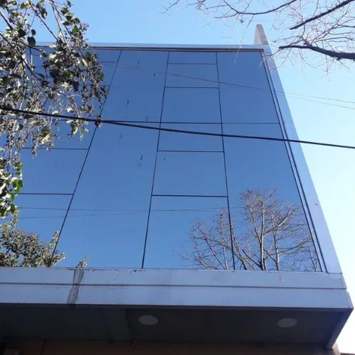 Piel de Vidrio en Morón
